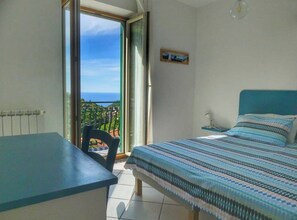 Standard Double or Twin Room | Minibar, desk, free WiFi - Songbird (Agerola)