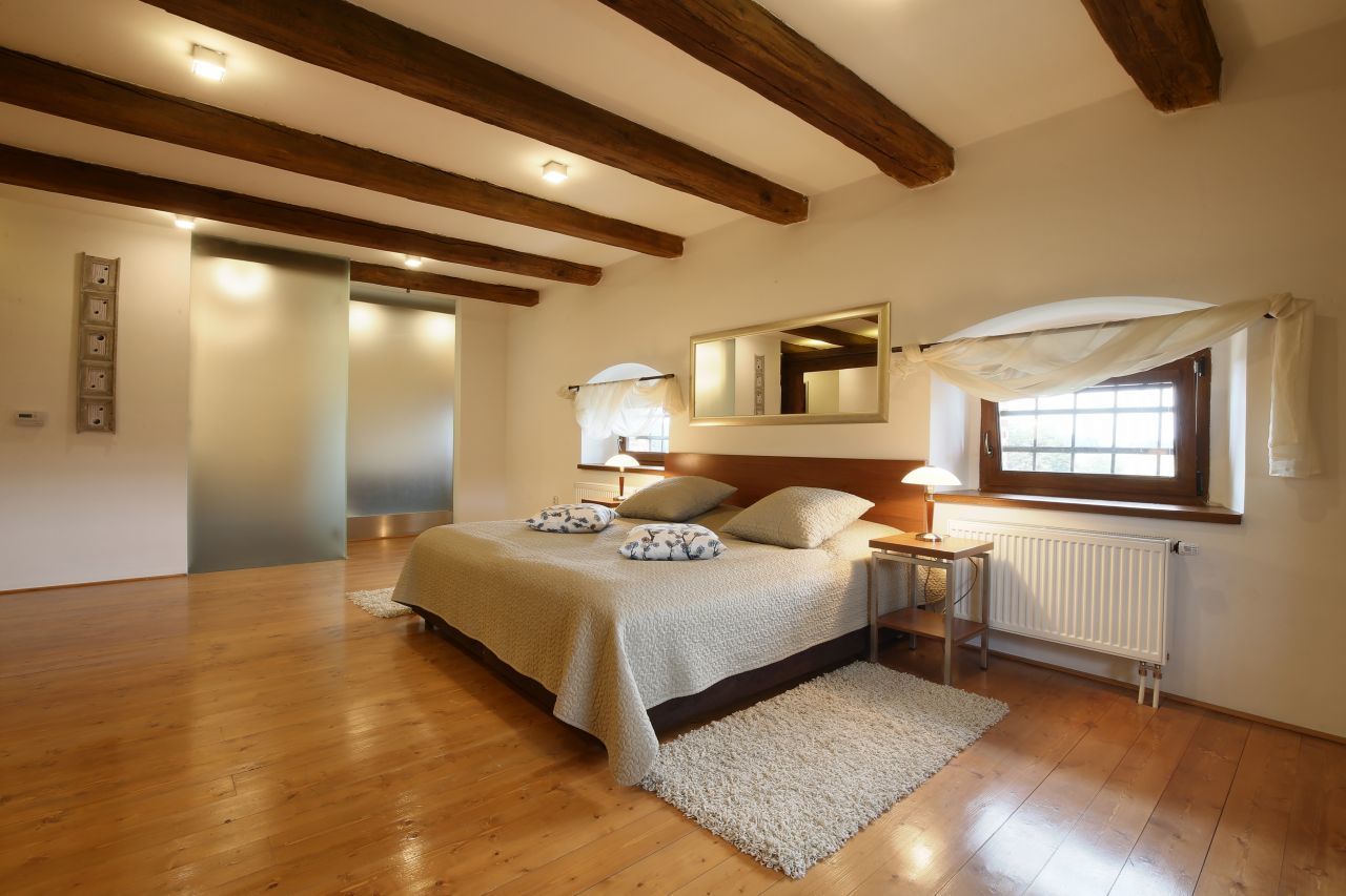 comfort suite | minibar, desk, blackout curtains, iron/ironing board