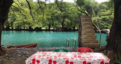 Anaya & Rodriguez Shop - Hostel