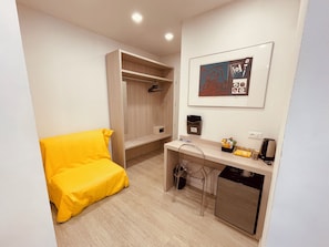 Comfort Triple Room, 1 Bedroom, Pool Access | Premium bedding, down comforters, pillowtop beds, minibar