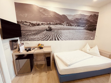 Single Comfort with access to the "SPA LEGNAIA" (2 hours per day) | Premium bedding, down comforters, pillowtop beds, minibar