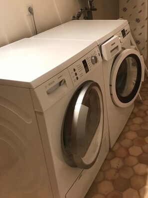 家庭公寓客房, 2 間臥室 | 客房設施服務