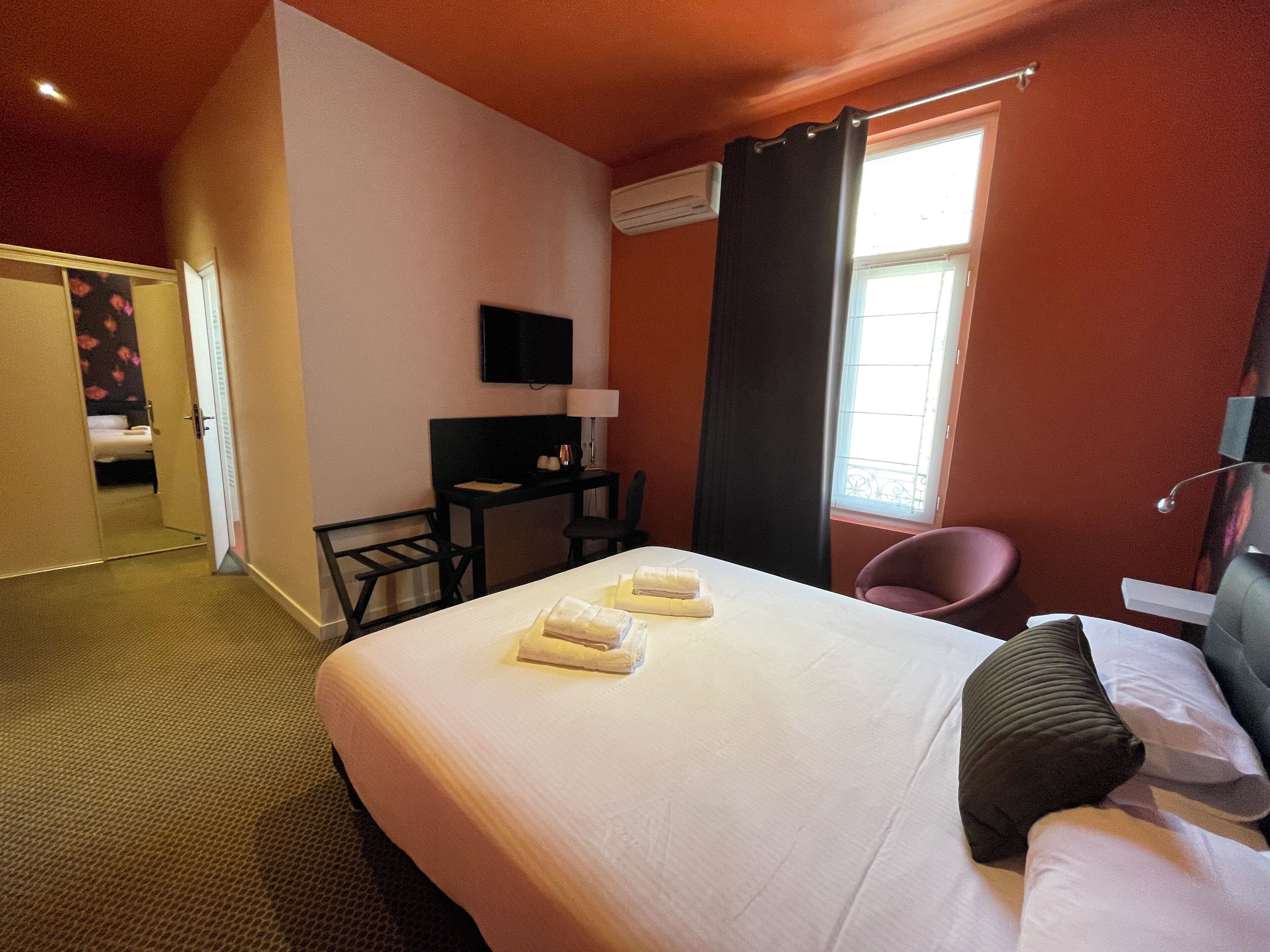 Double Room | Free WiFi