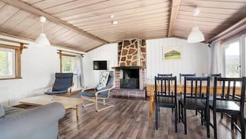 Hytte (6 beds) | Strykejern/-brett og wi-fi (inkludert)