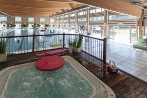 Bañera de hidromasaje interior