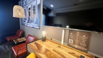 Habitación triple estándar | Escritorio, cortinas opacas, sistema de insonorización y wifi gratis