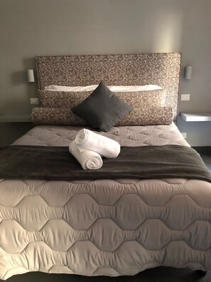 Deluxe Double Room | Premium bedding, minibar, in-room safe, soundproofing - Room 94 Spagna (Rome)