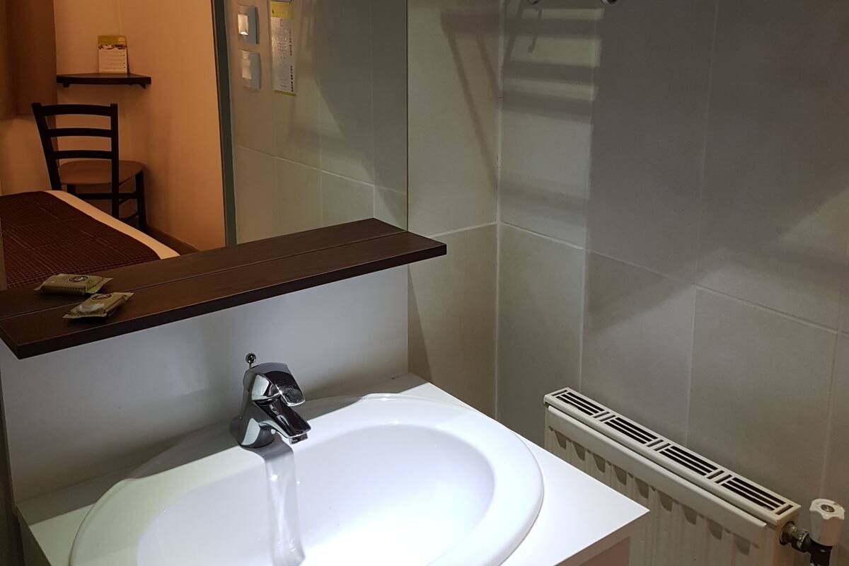 double or twin room | bathroom sink