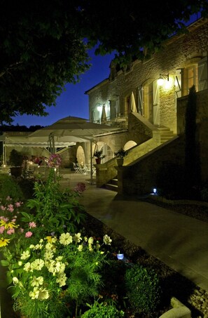 Terrace/patio - Hostellerie Clau del Loup (Anglars-Juillac)