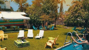 Kolam renang outdoor