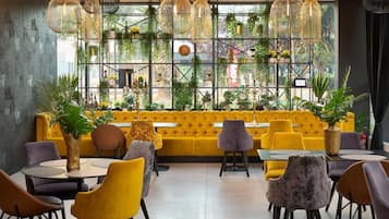 Sala de estar en el lobby