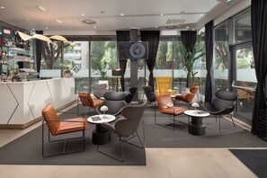 منطقة الجلوس في الردهة