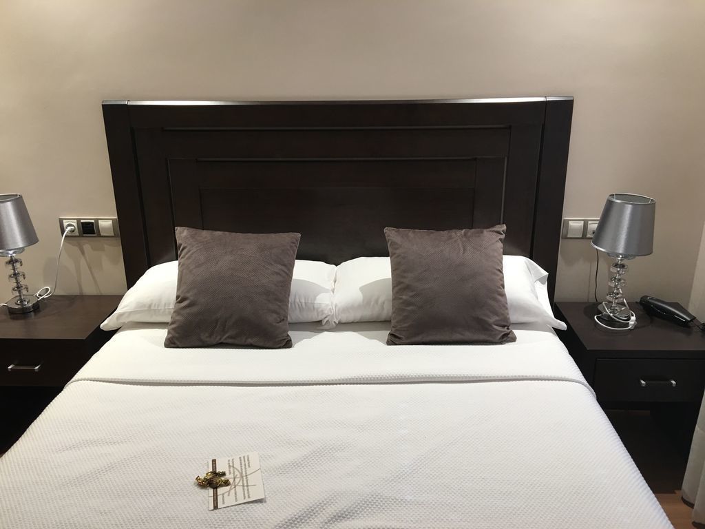 minibar, in-room safe, desk, iron/ironing board