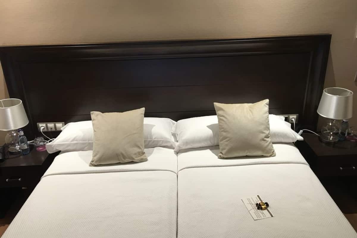 minibar, in-room safe, desk, iron/ironing board