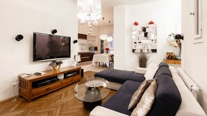 Leilighet – deluxe, 2 soverom | Oppholdsområde