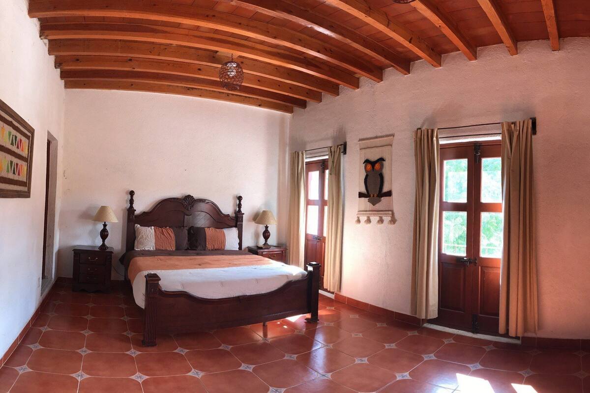 Comfort Room, 1 King Bed