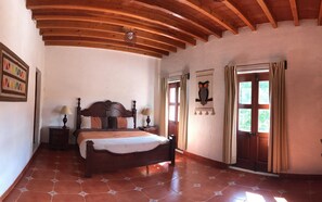 Comfort Room, 1 King Bed | Down comforters