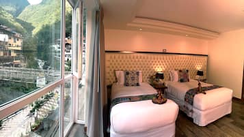 1 bedroom, premium bedding, down comforters, minibar