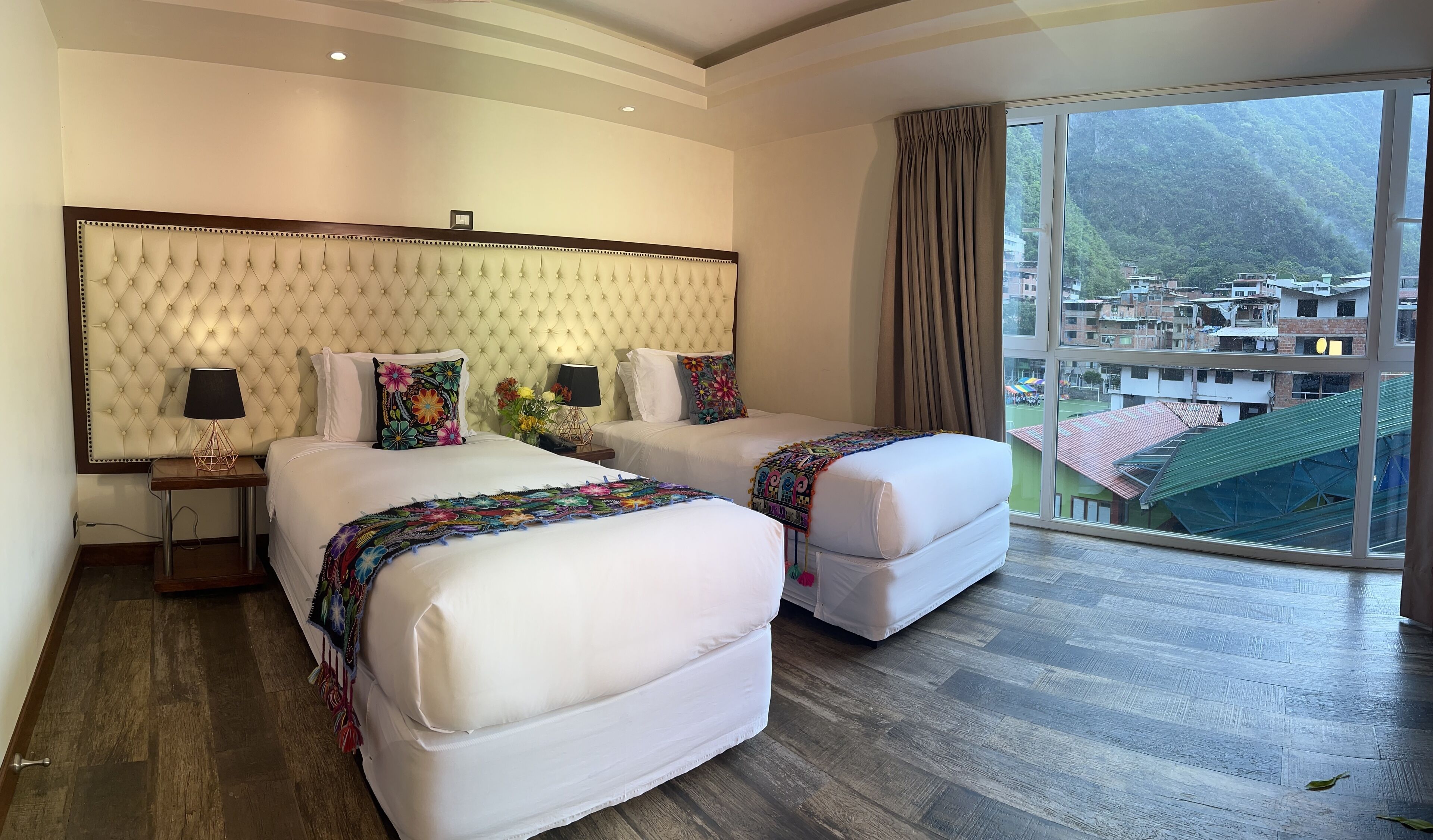 deluxe room, mountain view | 1 bedroom, premium bedding, down duvets, minibar