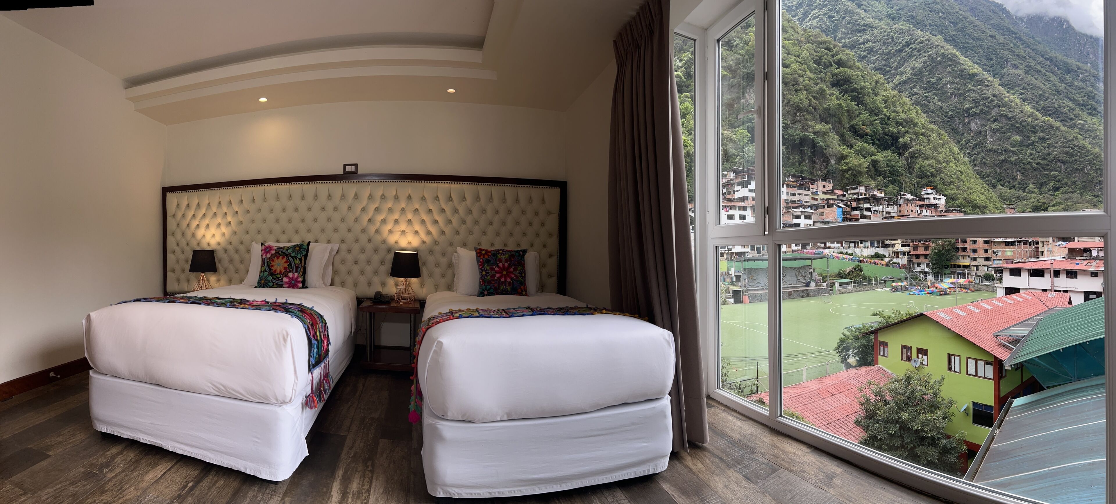 deluxe room, mountain view | 1 bedroom, premium bedding, down duvets, minibar