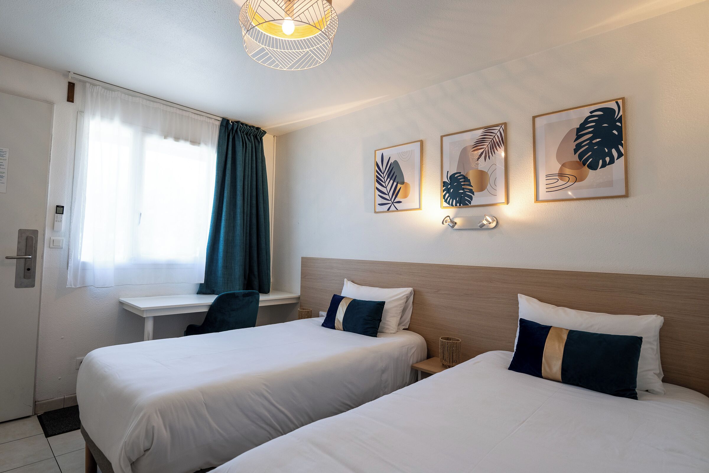 twin room | 1 bedroom, desk, blackout curtains, soundproofing