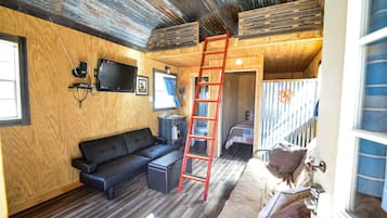 Wild Bill's Hideout | Living area