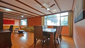 Penthouse familiar, 5 habitaciones | Servicio a la habitación