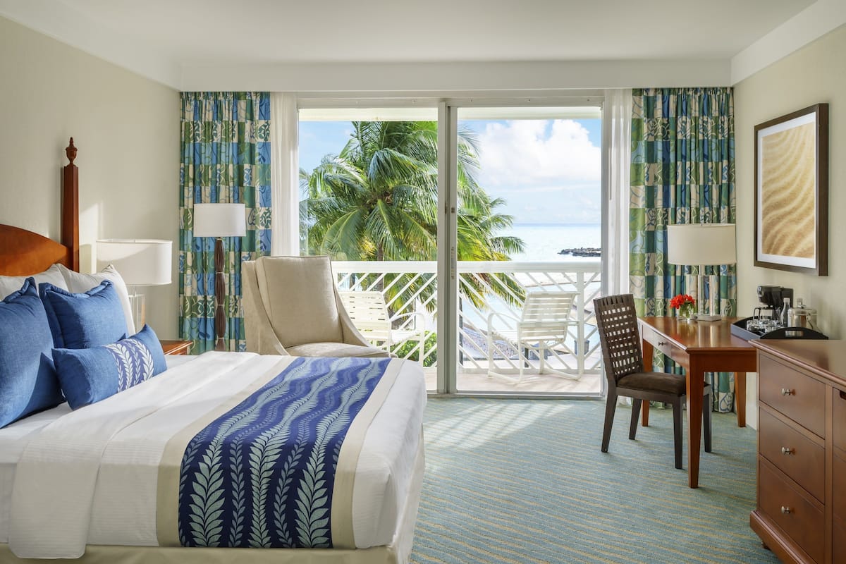 Ocean View King Room | Peti besi dalam bilik, meja, langsir/tirai gelap terus, kalis bunyi 