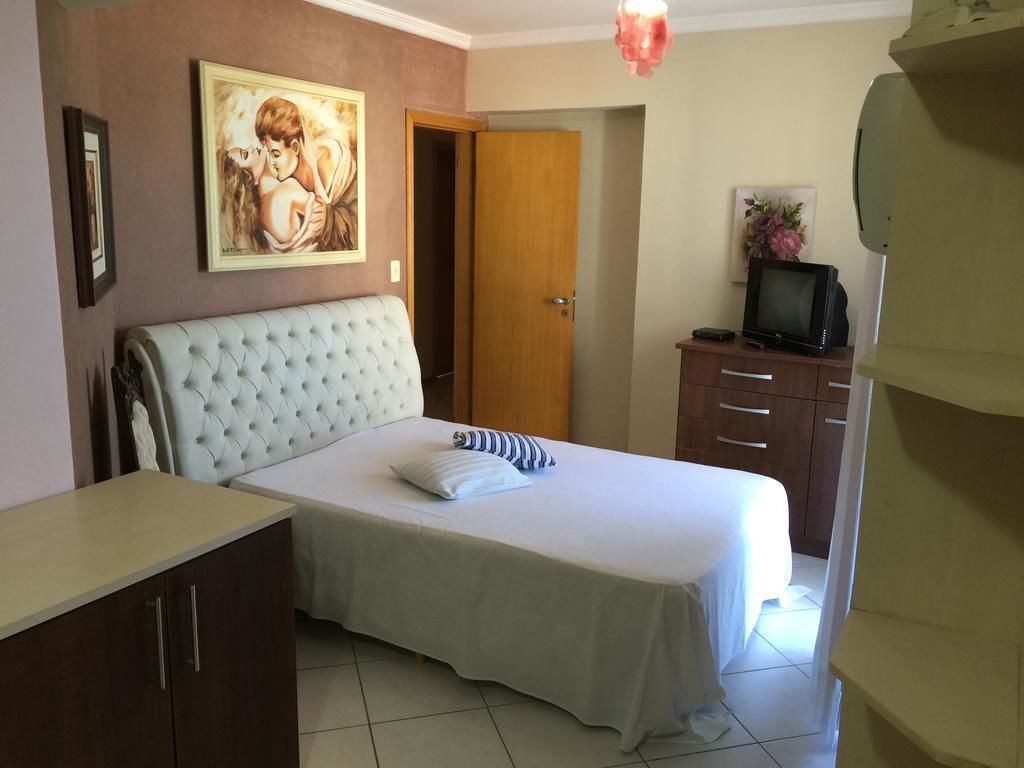 Apartamento, 3 quartos com vista para o mar (pre-pago atraves de transferencia bancaria) | 3 habitaciones, tabla de planchar con plancha y wifi gratis 