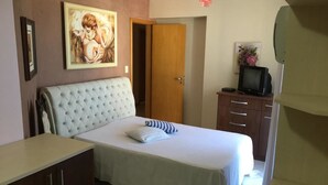 Apartamento, 3 quartos com vista para o mar (pre-pago atraves de transferencia bancaria) | 3 soverom, strykejern/-brett og wi-fi (inkludert)
