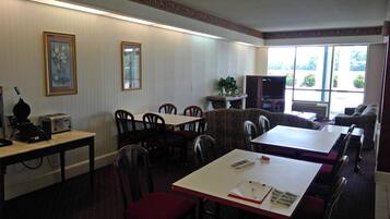 Gratis kontinental frukost varje dag