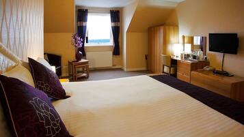 Coffres-forts dans les chambres, Wi-Fi gratuit, draps fournis