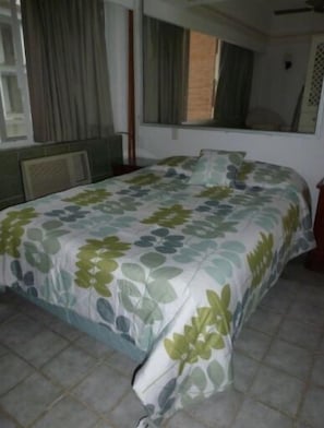 Family Condo, 2 Bedrooms, Beach View, Oceanfront | 1 bedroom, desk, iron/ironing board, free WiFi