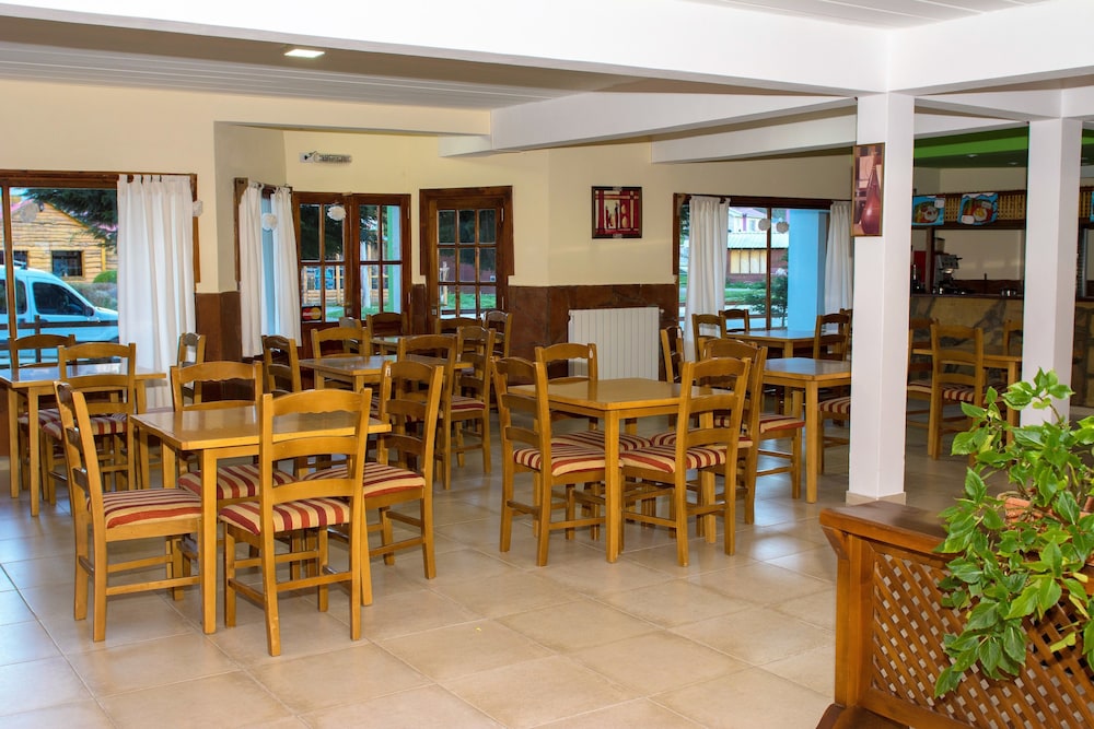 Hostel Pioneros del Valle by null