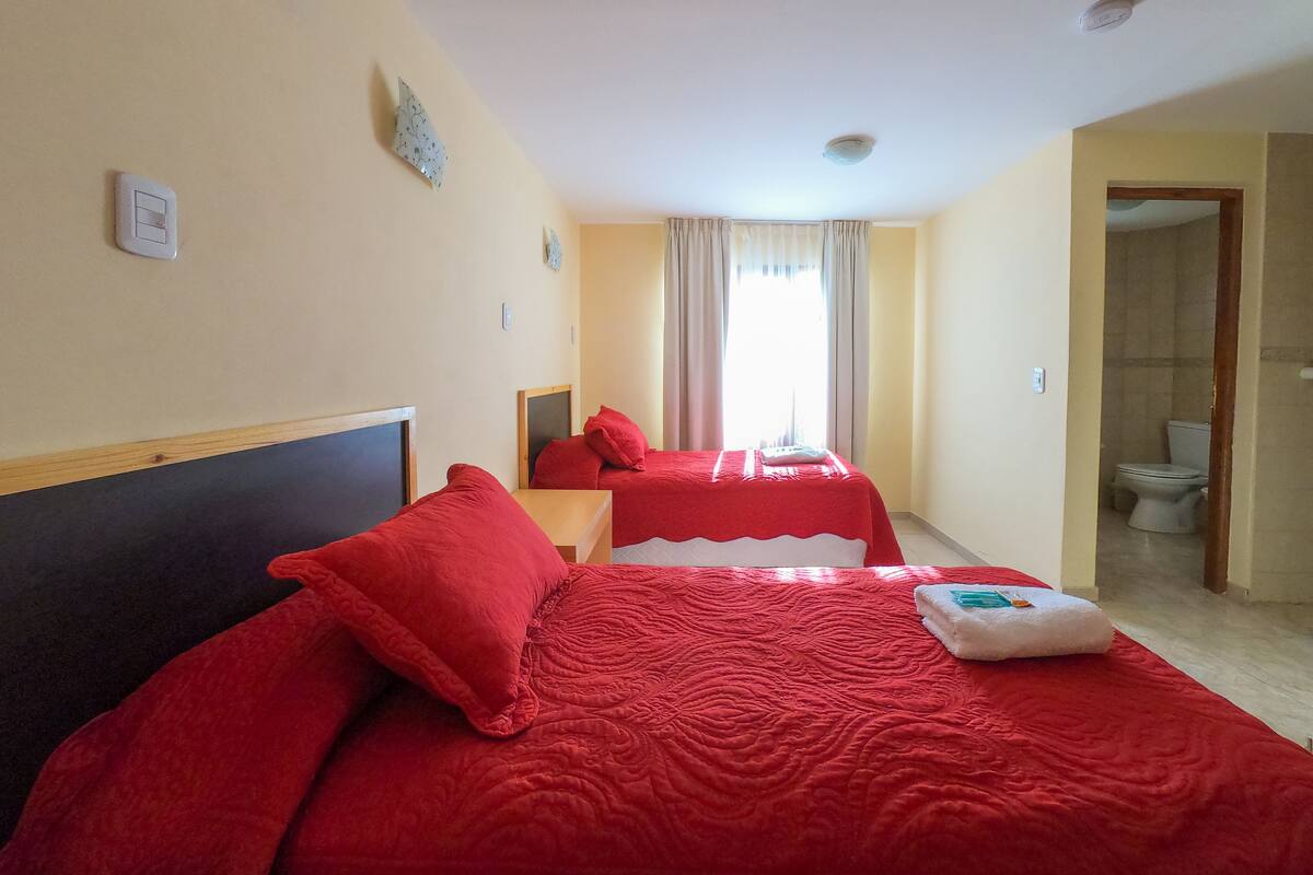 Dreibettzimmer, eigenes Bad