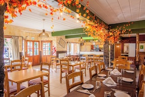 Breakfast, lunch and dinner served