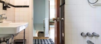 Two Bedroom West Stadium Bungalow - Unit 522