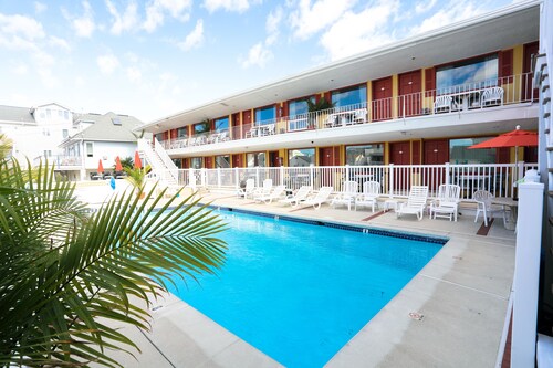 Harbor Mist Family Motel