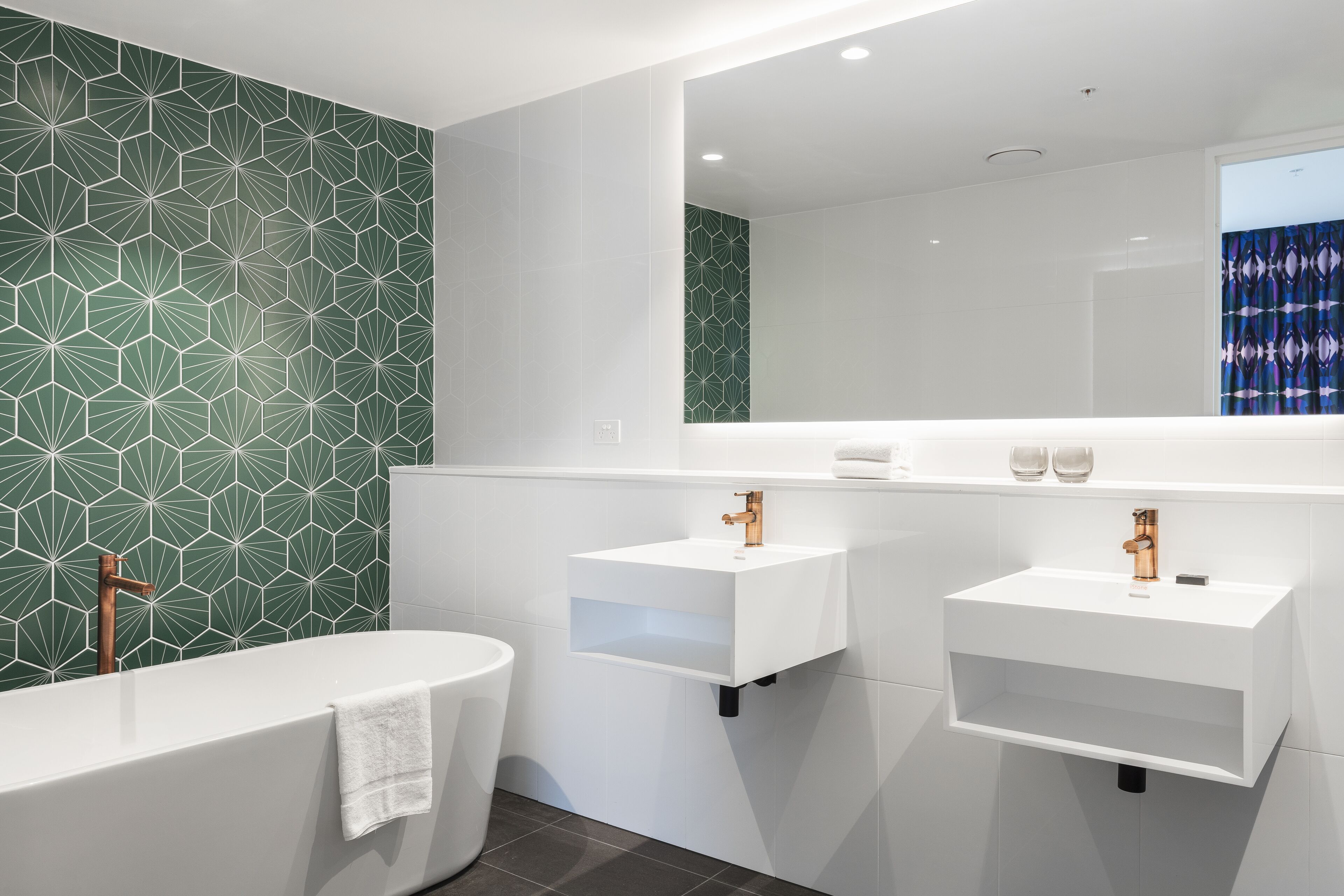 room (first class) | bathroom | shower, rainfall showerhead, free toiletries, hair dryer