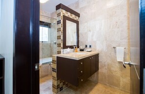 Bathroom - Mamitas Village 202-B by Vimex (Playa del Carmen)