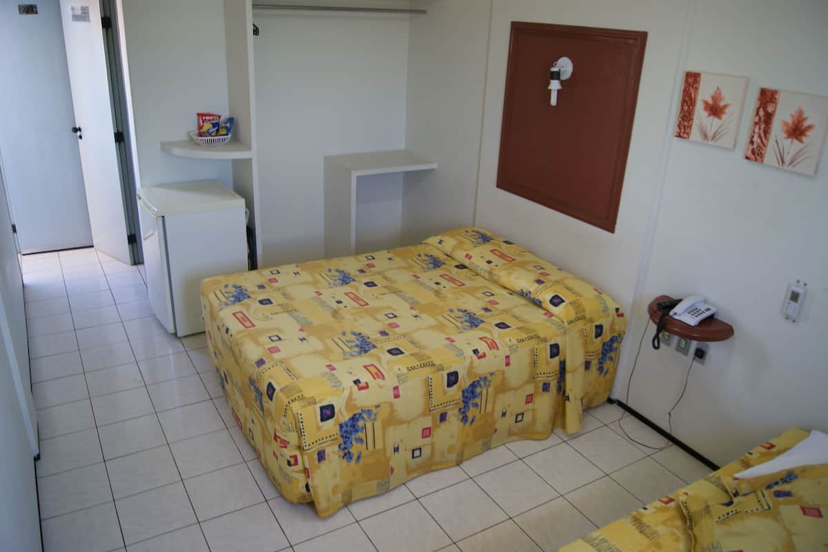 Habitación doble Deluxe | Minibar, escritorio, cortinas blackout y wifi gratis