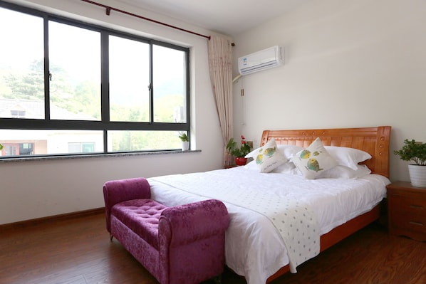 Double Room | Desk, free WiFi