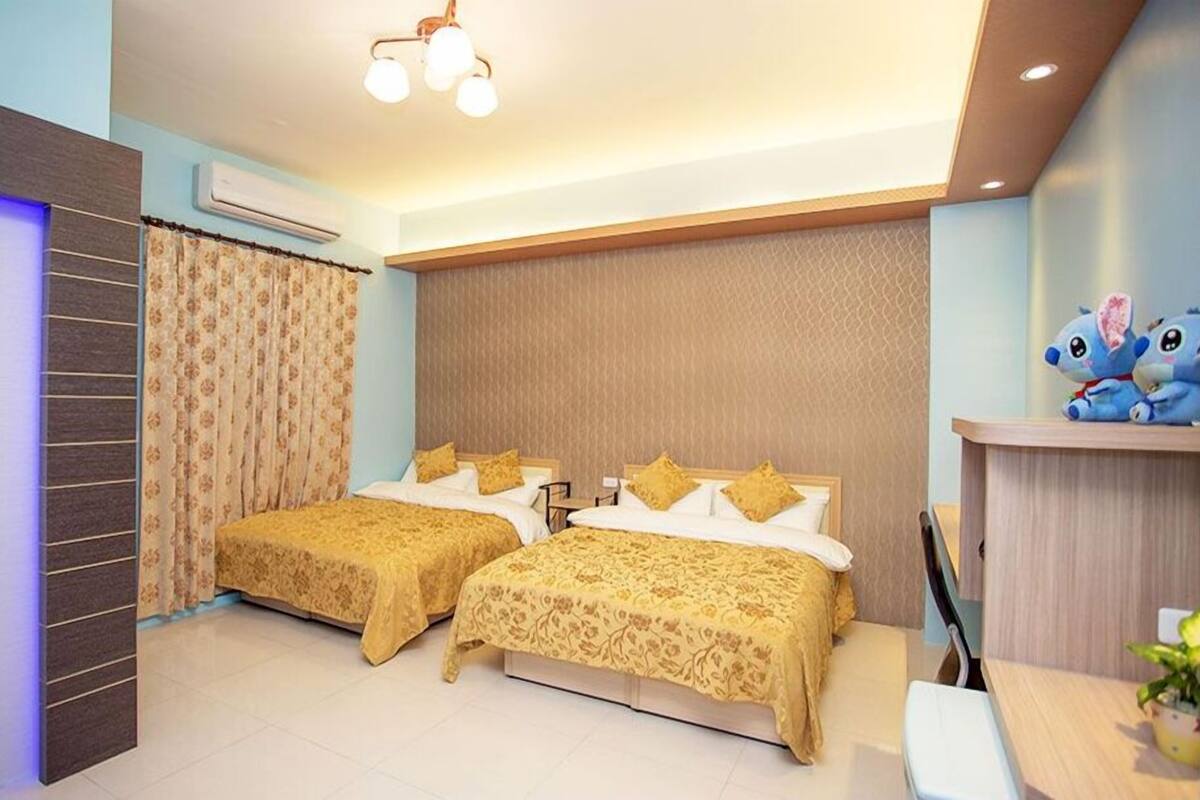 Standard Quadruple Room