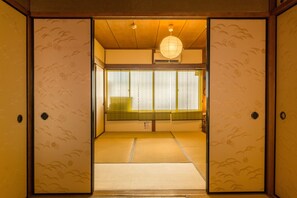 3 bedrooms, free WiFi - JQ Villa Kyoto Umekouji-An (Kyoto)