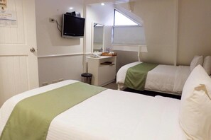 Minibar, in-room safe, individually decorated, individually furnished - Mines View Park Hotel (Baguio)