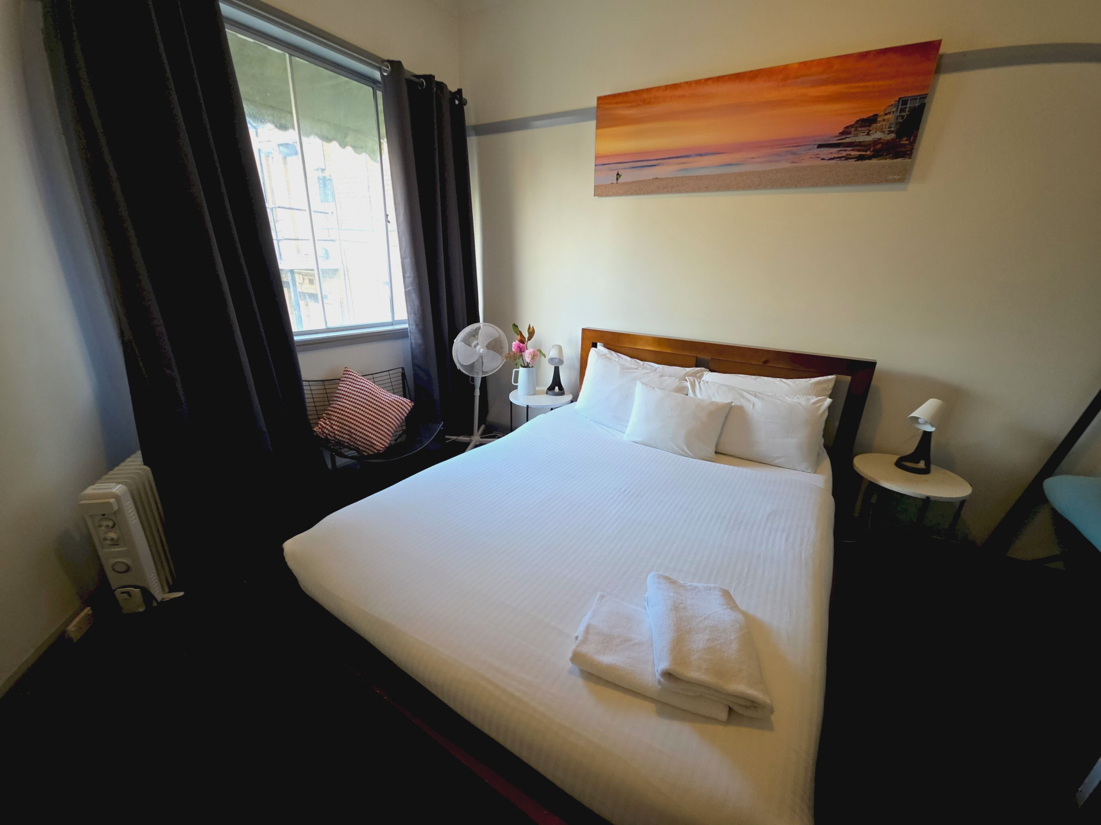 Double Bed Private Room (Shared Bathroom)