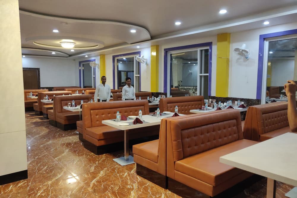 Bodhgaya Seven Inn Hotel n Restaurant