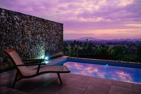 Deluxe Room, 1 King Bed, Private Pool, Mountain View | Outdoor pool | Outdoor pool, sun loungers