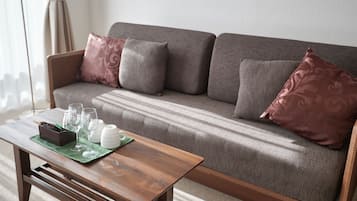 Chambre Double (Condominium Type, Shower Only)