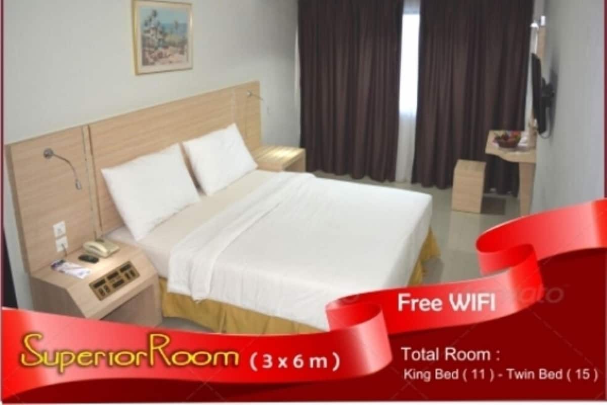 Rom – superior | Skrivebord og wi-fi (inkludert)